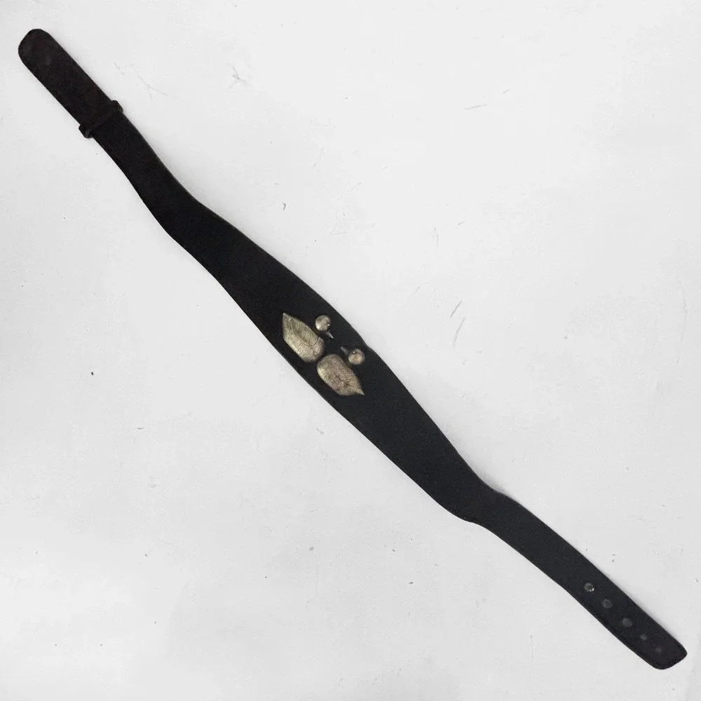 VTG Black Suede Wide Waist Belt Silver Tone Double Duck Motif Womens S